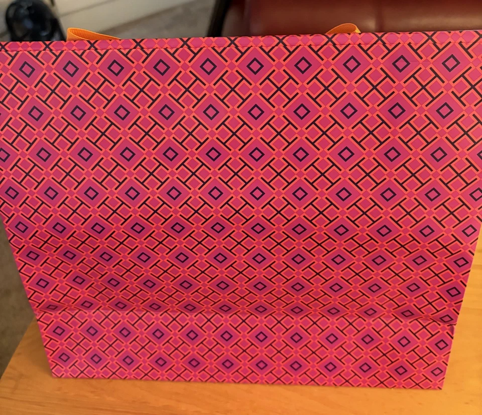 BOLSA DE REGALO Tory Burch Cierre con Solapa 12.25"L x 10.5"H x 5"W—Usada Usada en Excelente Condición Foto 2 de 4