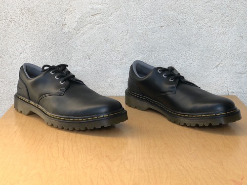 Dr. Martens AW004 Mens 3 Eyelet Leather 