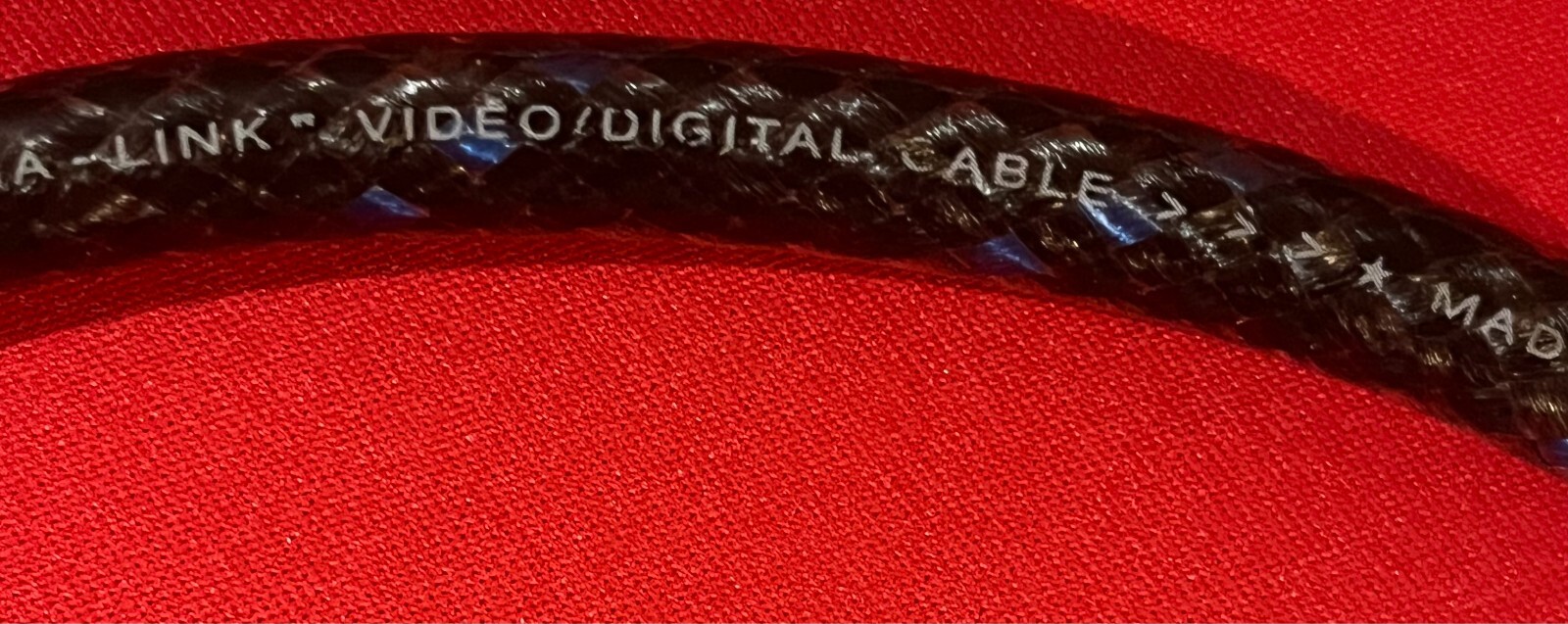 Straight Wire Mega Link Digital/Video Cable!
