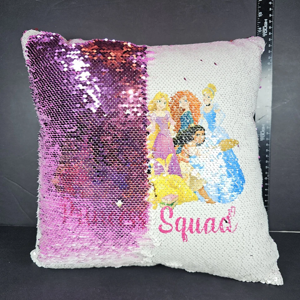Almohada de lentejuelas reversible púrpura Disney Princess Squad 14" x 14" DIVERTIDA Y bonita Foto 3 de 4