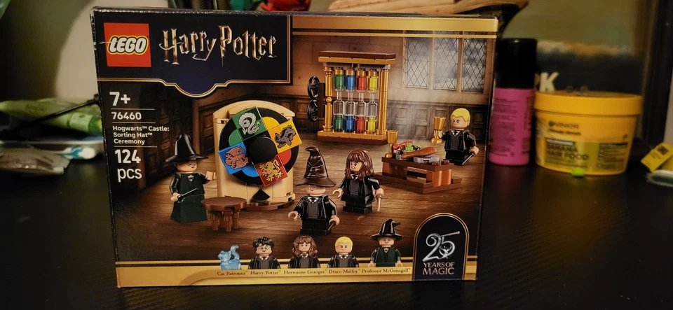 LEGO Harry Potter 76460 Hogwarts Castle: Sorting Hat Ceremony, photo 1 of 2