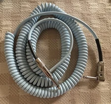 Lava Cable Retro Coil 1/4" Strght to 1/4" Silent R/A Cable 20', Sky (Light) Blue