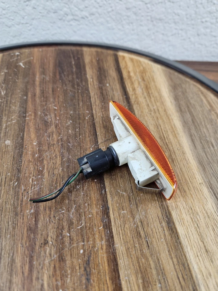  OEM Land Range Rover Sport 06-08 Left Door Side Marker Light - Image 2 of 4