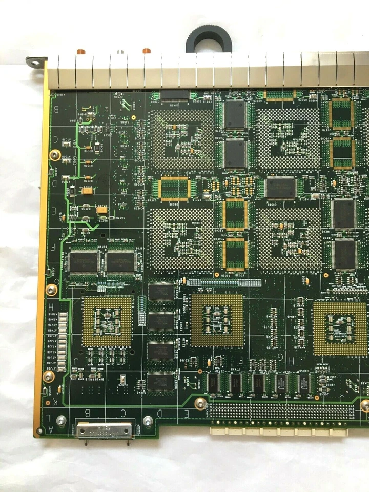 Silicon Graphics 013-1988-002 Rev A 042-0185-001 A 030-1129-002-J Foto 2 de 4