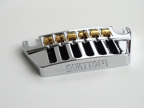 Ovation Steg 12 saitig, chrom mit vergoldeten Saitenhaltern ca. 1980