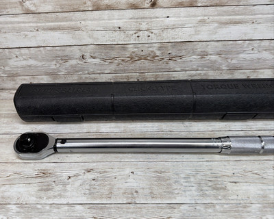 Pittsburgh Pro Click Type Torque Wrench 3/8 Inch Drive, Reversible Never Used