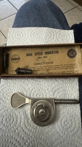 L.S. STARRETT HIGH SPEED INDICATOR No 104 RPM COUNTING GAUGE.