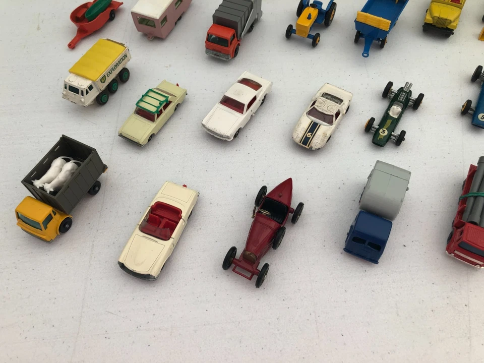 VINTAGE MATCHBOX LESNEY 1960s/70s DIECAST CAR COLLECTION LOT OF 41 w/ CASE ~ GC - Image 4 of 4