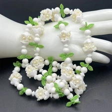 Vintage White Plastic Flower Cluster Green Leaf Beads Retro Necklace 36"