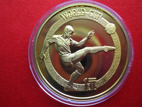 China 1982, XII. Mundial España, Futbolista, 1 Yuan Latón (c321)