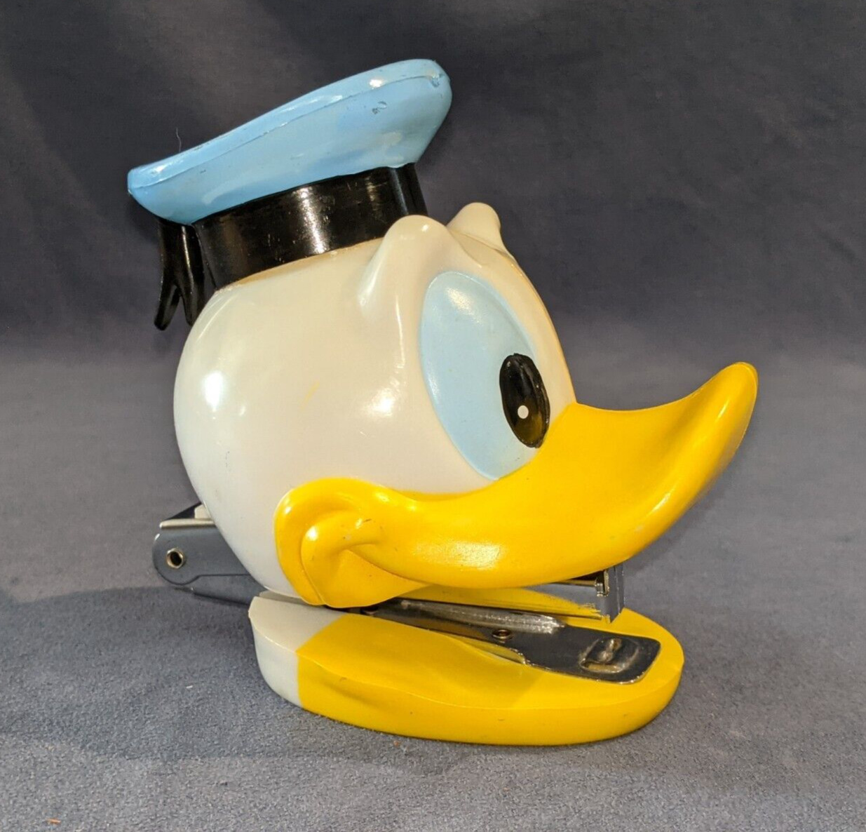 Vintage 1960's Donald Duck Head Stapler Hard Plastic & Steel Works Well (Box V4)