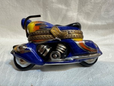 Chanille Limoges Peint Main Trinket Box Motorcycle