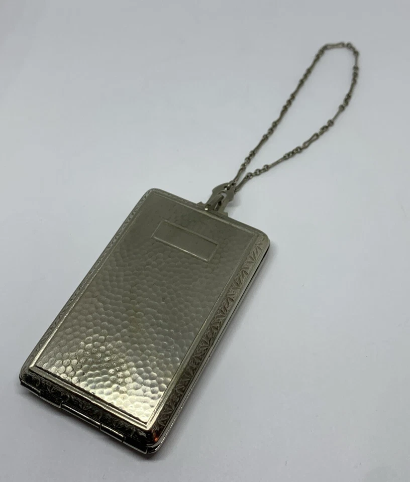 Antiguo Monedero de Baile Tono Plateado con Espejo Ranuras para Monedas Cadena de Muñeca Patrón Sunburst Foto 2 de 4