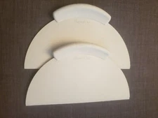 The Pampered Chef Mega Lifter Dough Scraper Pizza Food Kitchen Baking Dessert