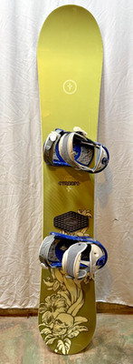 Burton Troop 154cm Twin-Tip All-Mountain Snowboard Burton Syncro Bindings M LOOK