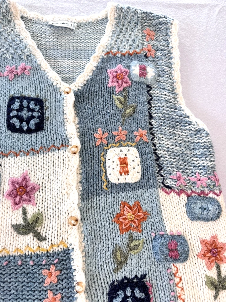VTG Adrian Delafield Haband Sweater Vest Floral Patch Crochet Cottagecore Small - Image 4 of 4