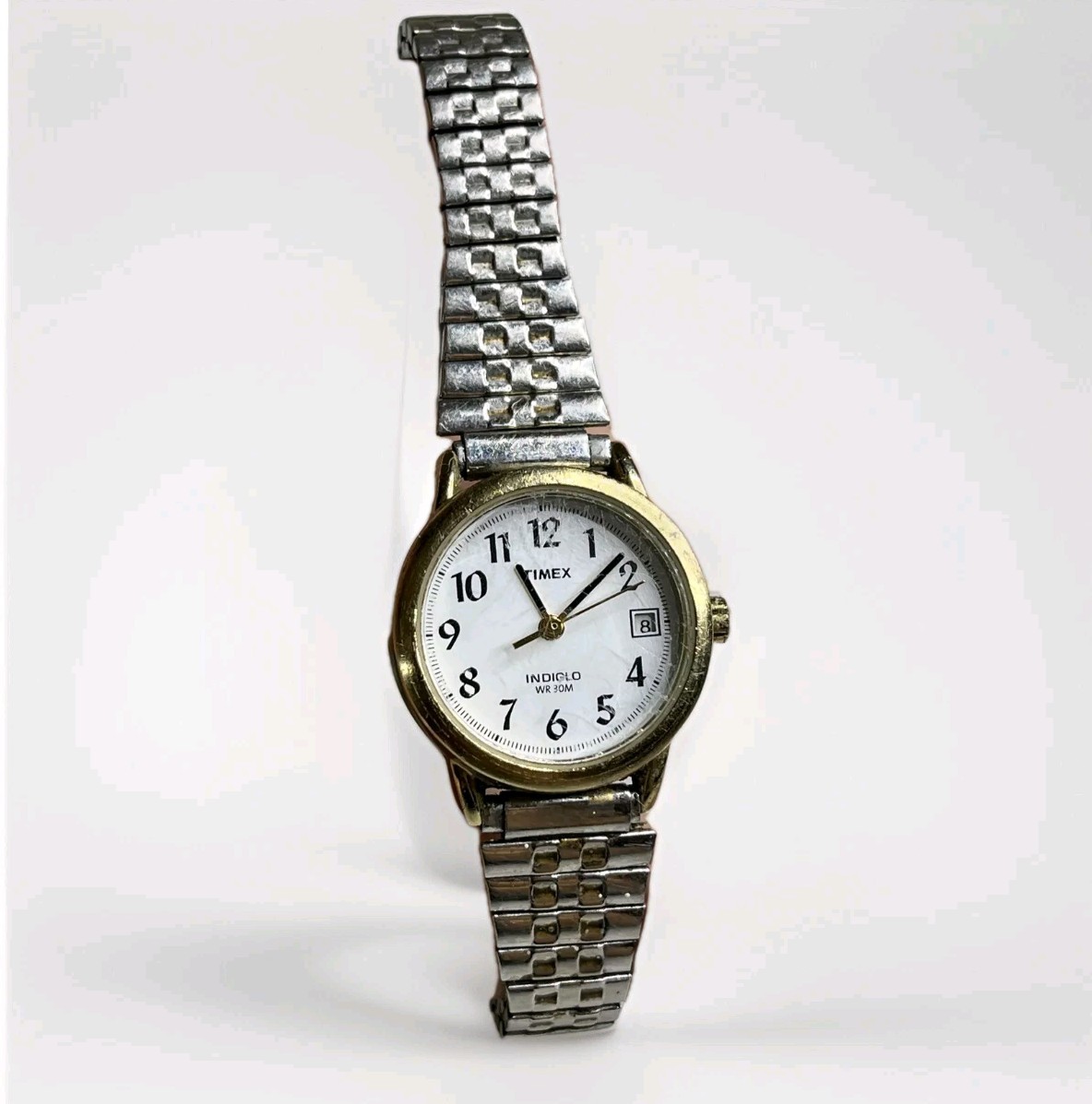 Timex Indiglo CR 1218 Cell Wrist watch Silver Bracelet Water