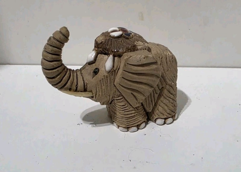 Vintage Artesania Rinconada Elephant Figurine - Retired Shape 9 - Signed Uruguay