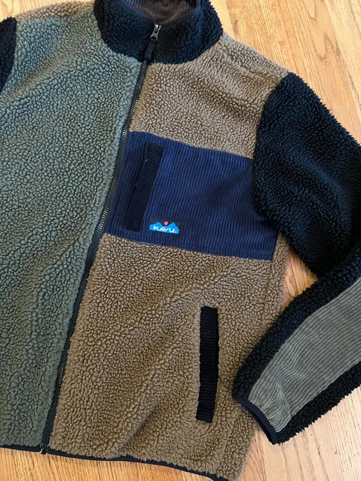 KAVU Wayside Patchwork Multicolor High Pile Fleece Jacket Size Small Sold Out - Image 3 of 4