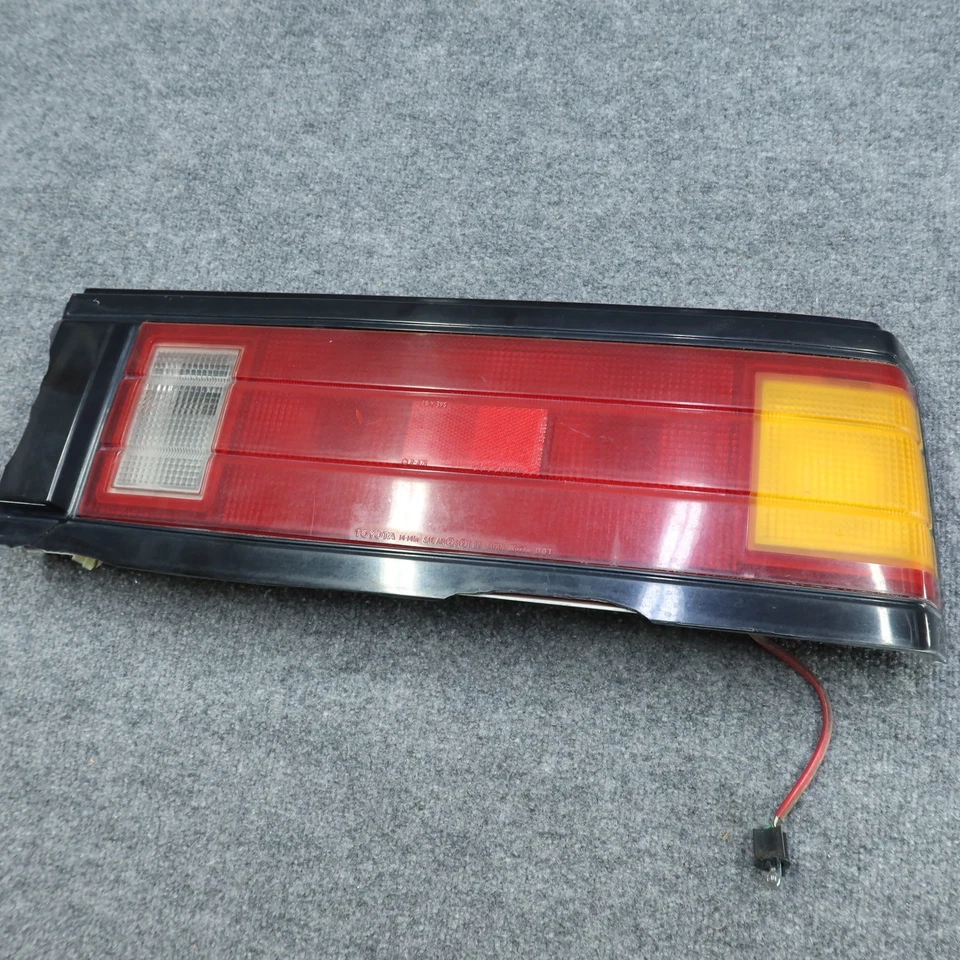 1984 1985 年丰田 Celica Supra 乘客尾灯右手右尾灯工作原始设备制造商 — 第 2/4 张图片