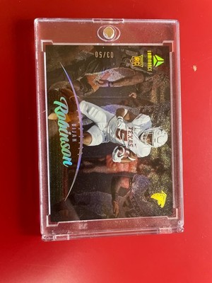 2023 Panini Luminance - Rookie Bijan Robinson #17 Gold /50 (RC)