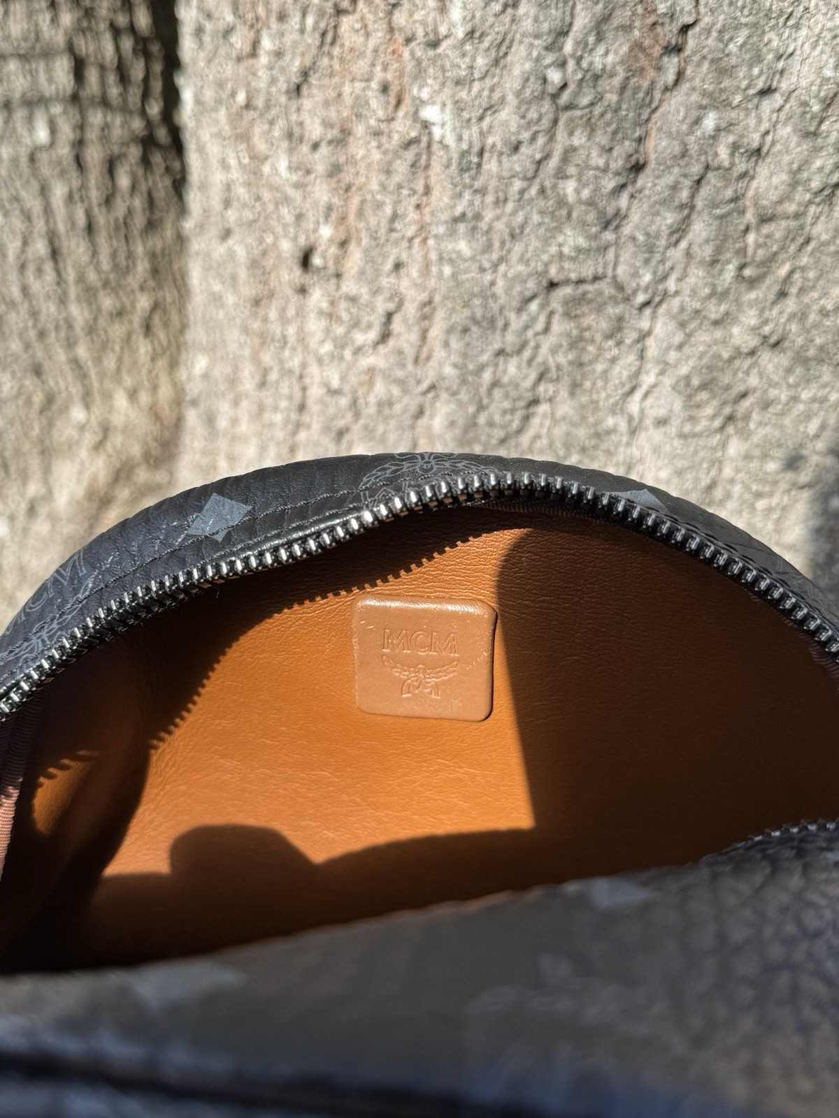 AUTHENTIC MCM small/medium Size Side Stud Backpack - image 7
