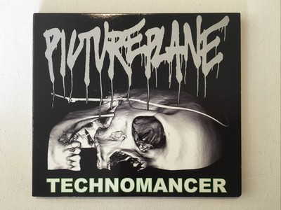 Pictureplane Technomancer Like, Ritualz Pixel Grip SALEM Drab Majesty White Ring
