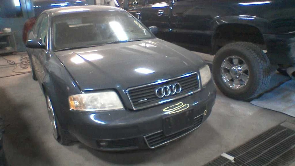 Conjunto de ventilador de motor de ventilador de radiador detrás del radiador para 00-04 AUDI A6 264067 Foto 4 de 4