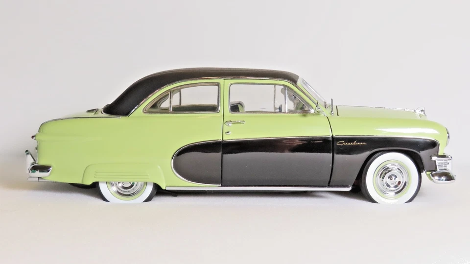 Precision Miniatures 1950 Ford Crestliner scale 1:18 INV# 4807 no box - Image 4 of 4