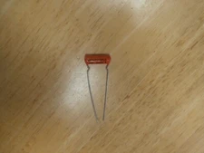 SPRAGUE .047 MFD 200 VOLT ORANGE DROP CAPACITOR 2PS-S47,NOS,1 PC