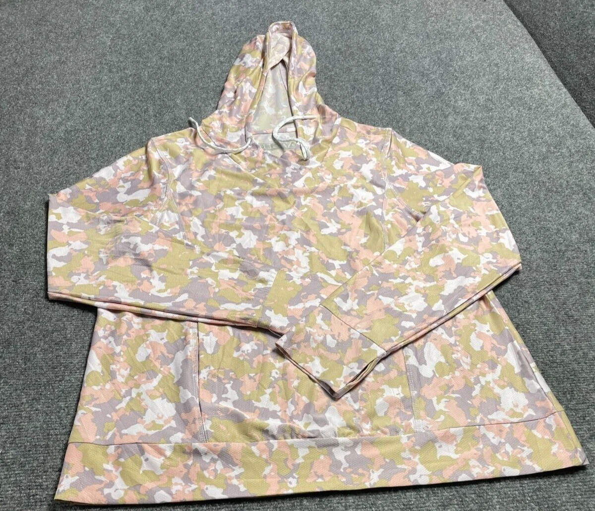 Gerry Women's Camouflage Pattern Hoodie Pullover Full Sleeve Size Large