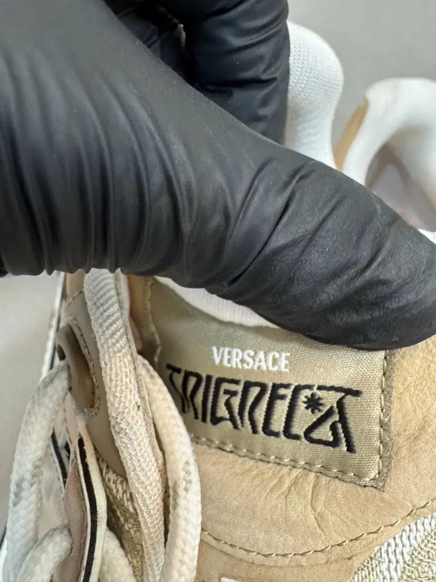 Versace Trigreca Jacquard Shoes Sneakers Size 40 Luxury Designer Limited Edition thumbnail 3
