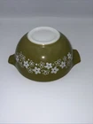 Vintage Pyrex 442 Spring Blossom Green Crazy Daisy Cinderella Mixing Bowl 1.5 QT