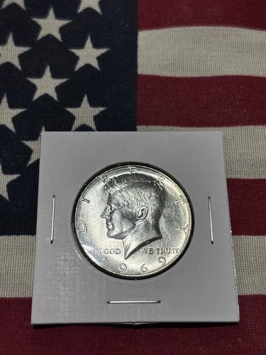1969-D Kennedy Half Dollar - 40% Silver - US 50c - XF+ Details AU/BU