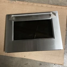 Monogram WB56X23622 Oven DOOR OTR Assembly with handle, from ZET2PH1SS. 