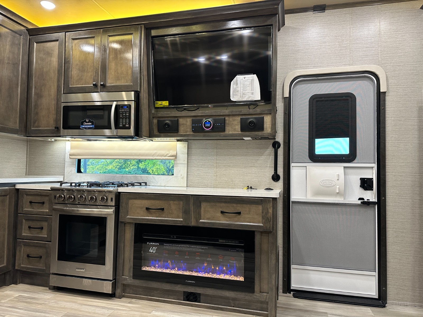 2022 VANLEIGH BEACON 32RLB LUXURY FIFTH WHEEL TRAILER "TIFFIN"