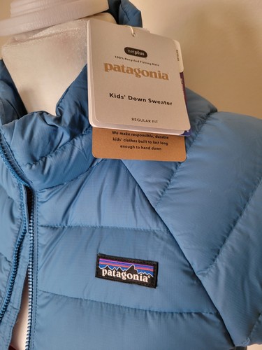 Giacca imbottita blu Patagonia bambino taglia small 7-8 nuova vendita al dettaglio $139 - Foto 2 di 10