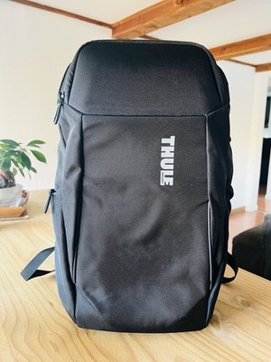 thule black backpack laptop