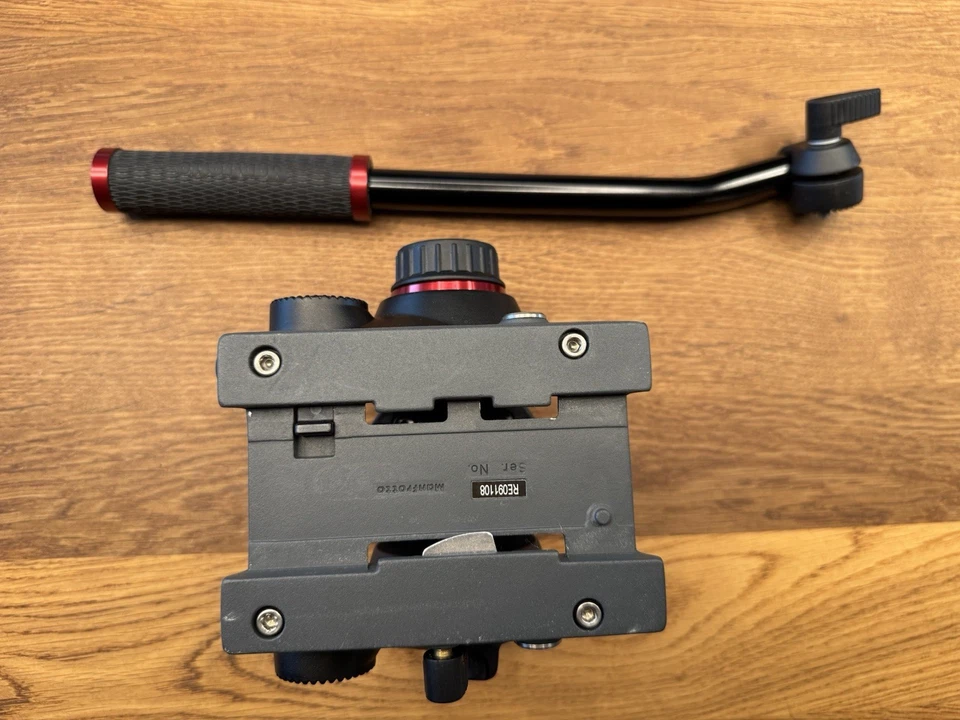 Manfrotto Leichter Fluid-Video-Neiger Mit Flacher Basis - Schwarz - Bild 3 von 4