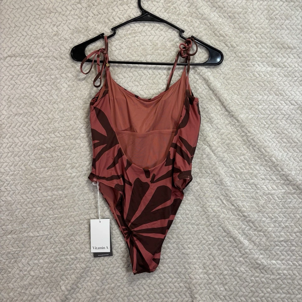 Traje de baño de una pieza Vitamin A rojo espalda baja nuevo con etiquetas Foto 3 de 4