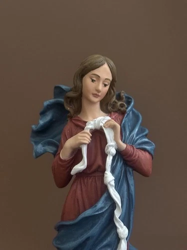 10β Mary Undoer of Knots Statue Catholic Virgin Mary Altar Figurine - Picture 3 of 9