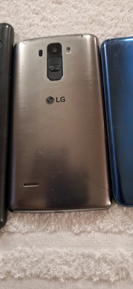 Lote para 3 LG Q7+ PARA PEÇAS RCA - Imagem 4 de 4