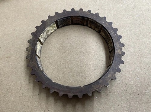 TKC 1562/TKC 3381 TRIUMPH TR7, TR8, ROVER SD1 5 SPEED MANUAL MODELS BAULK RING - Picture 3 of 5