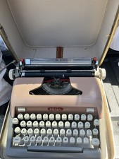 Royal Futura 800 portable typewriter Salmon /Gray Color Combo. W/ Case thumbnail