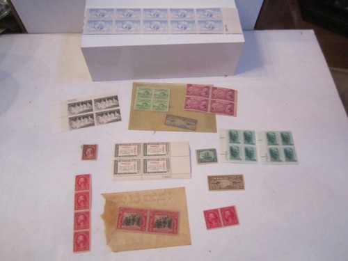 LOTE VINTAGE DE SELLOS DE EE. UU. - TODOS COMO NUEVOS - BLOQUES Y SINGLES - CAJA S - Imagen 1 de 7
