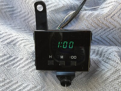 Toyota T100 OEM Digital Clock TESTED 1993-1998 Part# 83910-34010 Green Numbers