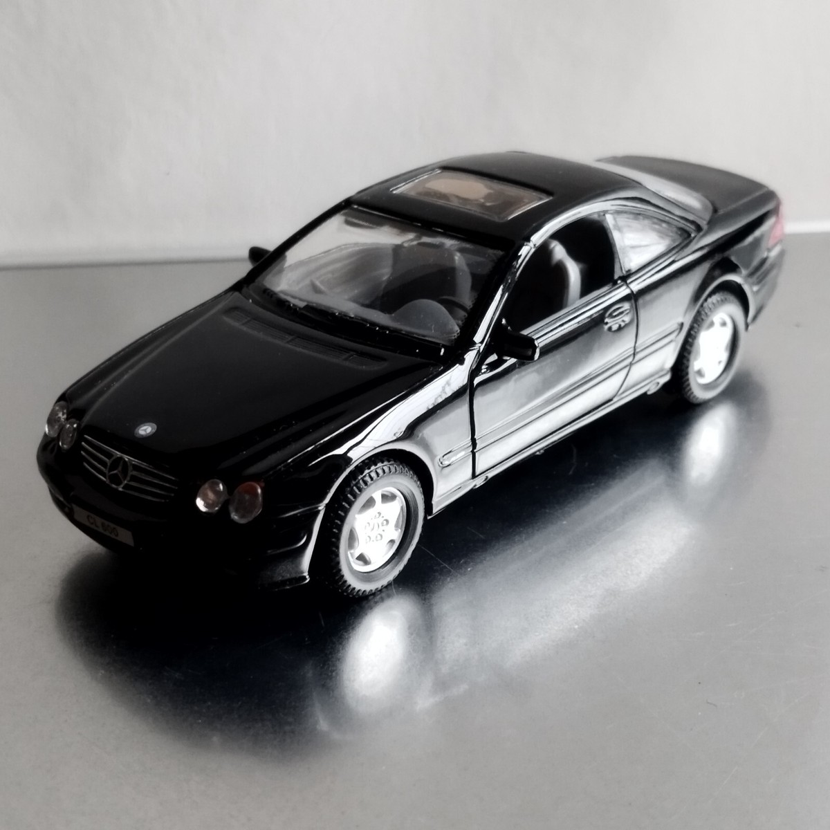 Sunnyside Superior , China. SS 6712 . 1:32 . 2001 Mercedes-Benz CL