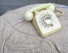 Vintage 1960's GPO 706 Rotary Dial Telephone in Cream / Ivory. In Working Order