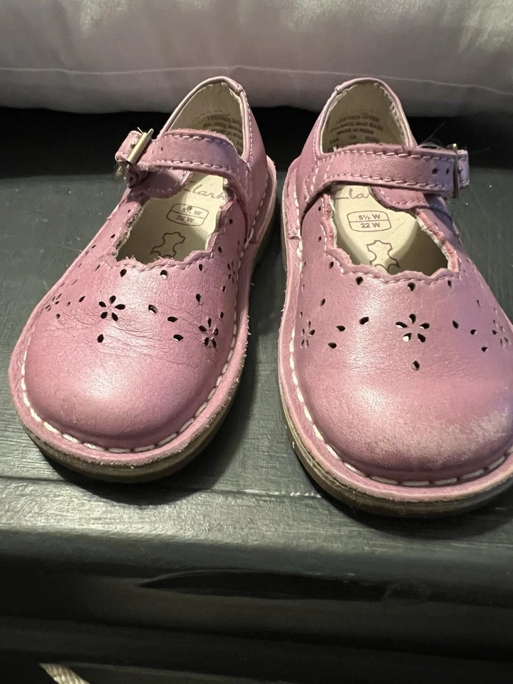 Clark’s Purple Leather Toddler Shoes Size 5.5w - Image 4 of 4