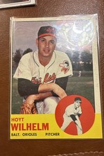 Top 10 Hoyt Wilhelm Baseball Cards 15